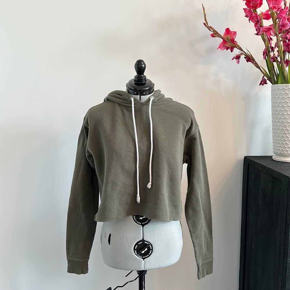 Target brand Wild Fable green cropped hoodie, XS